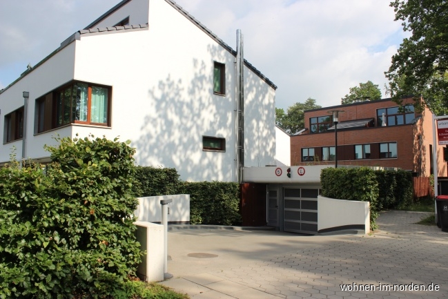 Einfahrt Tiefgarage Etagenwohnung Hamburg / Rissen
