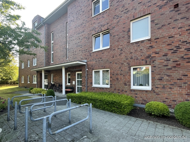 Hauseingang mit Fahrradstndern Etagenwohnung Bordesholm