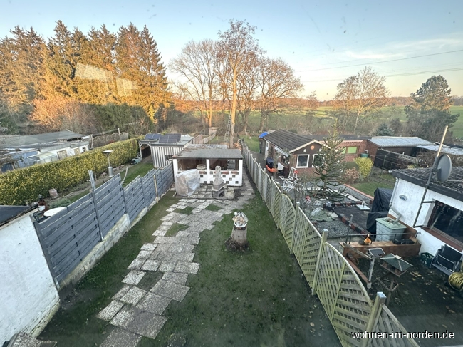 Blick aus Dachzimmer zum Garten Doppelhaush�lfte Schwentinental