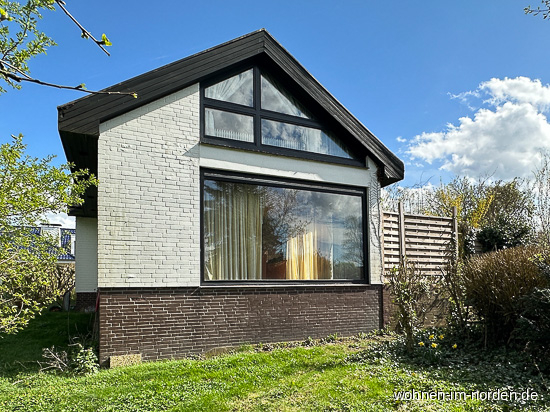 seitliche Hausansicht vom Garten Einfamilienhaus Molfsee
