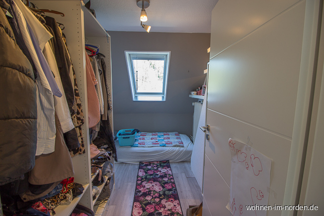 Zimmer 4 (halbes Zimmer) Obergeschoss Einfamilienhaus Kiel / Elmschenhagen