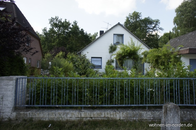 Straenansicht Einfamilienhaus Hamburg / Rahlstedt