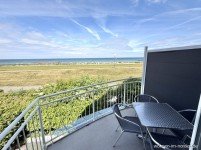Hauptbild Sch�nberger Strand: Erste Reihe am Deich- Helle Ferienwohnung mit freiem Blick auf die Ostsee