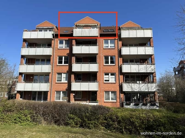  Bordesholm Dachgeschosswohnung Bordesholm: Moderne Dachgeschosswohnung mit PKW-Stellplatz in ruhiger und zentraler Lage