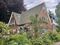 Hauptbild Hamburg-Zylinderviertel: Verwunschenes Anwesen mit parkähnlichem Grundstück und würdigem Buchenhain