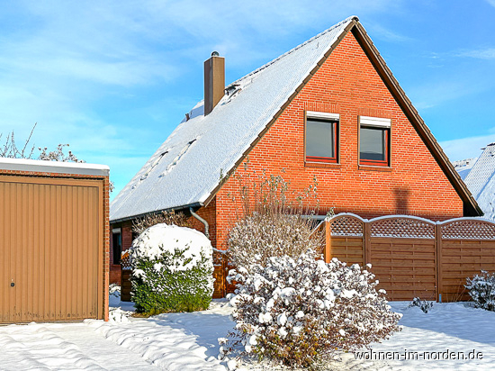 Ansicht mit Garage Einfamilienhaus Kiel / Kronsburg