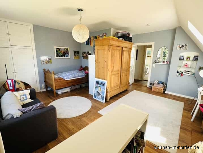 Groes Zimmer Villa Kiel / Hassee