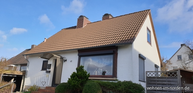 Straenansicht Einfamilienhaus Schnkirchen
