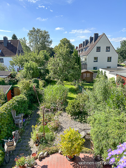 Blik vom Balkon in den Garten Reihenhaus Kiel / Holtenau