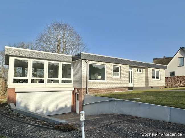 Blick seitlich von vorne Einfamilienhaus Molfsee